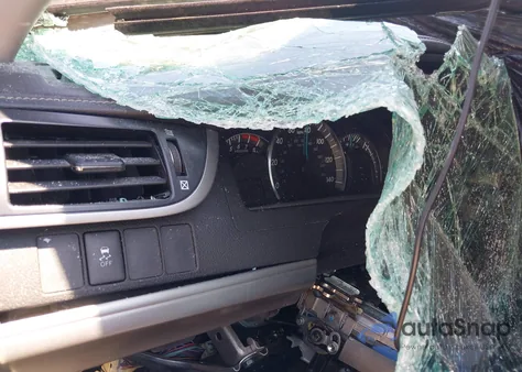 2014 Toyota Camry Se z USA, uszkodzony, nr VIN 4T1BF1FK9EU856060